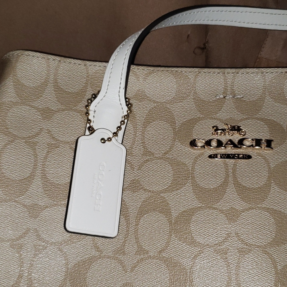 Authentic Coach(SOLD) - Picture 2 of 16